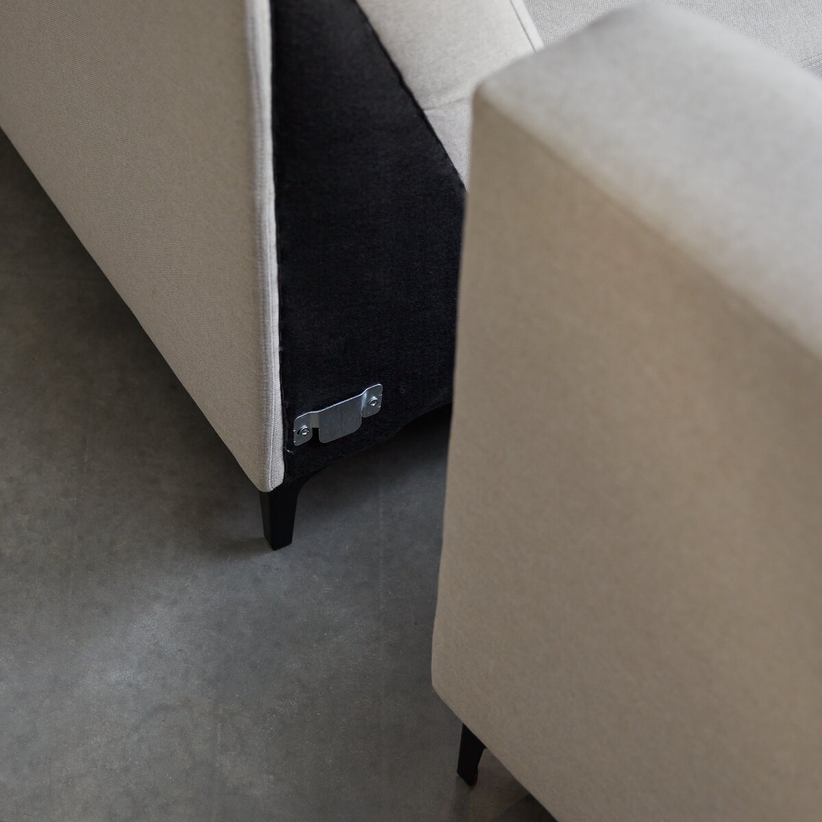 Lars - Sofa mit Ecke links und ecrufarbenem Stoffbezug 295 x 185 cm Lars - Sofa mit Ecke links und ecrufarbenem Stoffbezug 295 x 185 cm