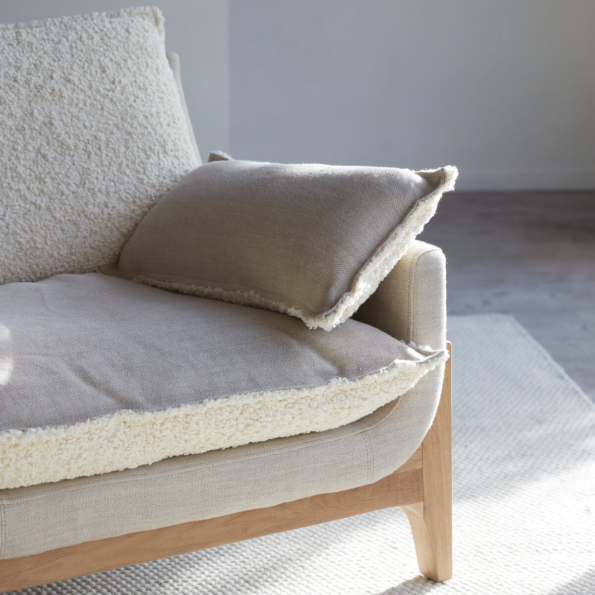 Woodnest - Sofa mit massivem Eichenholzgestell und Leinenbezug 3-Sitzer Woodnest - Sofa mit massivem Eichenholzgestell und Leinenbezug 3-Sitzer