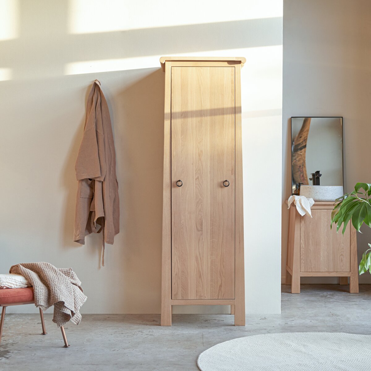 Volute - Solid oak tall bathroom cabinet