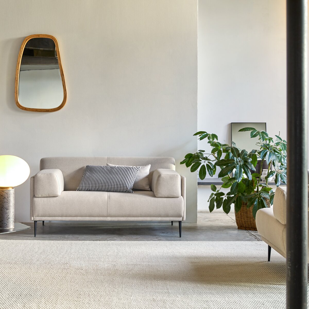 Finn - 2-3-Sitzer-Sofa mit ecrufarbenem Stoffbezug Finn - 2-3-Sitzer-Sofa mit ecrufarbenem Stoffbezug