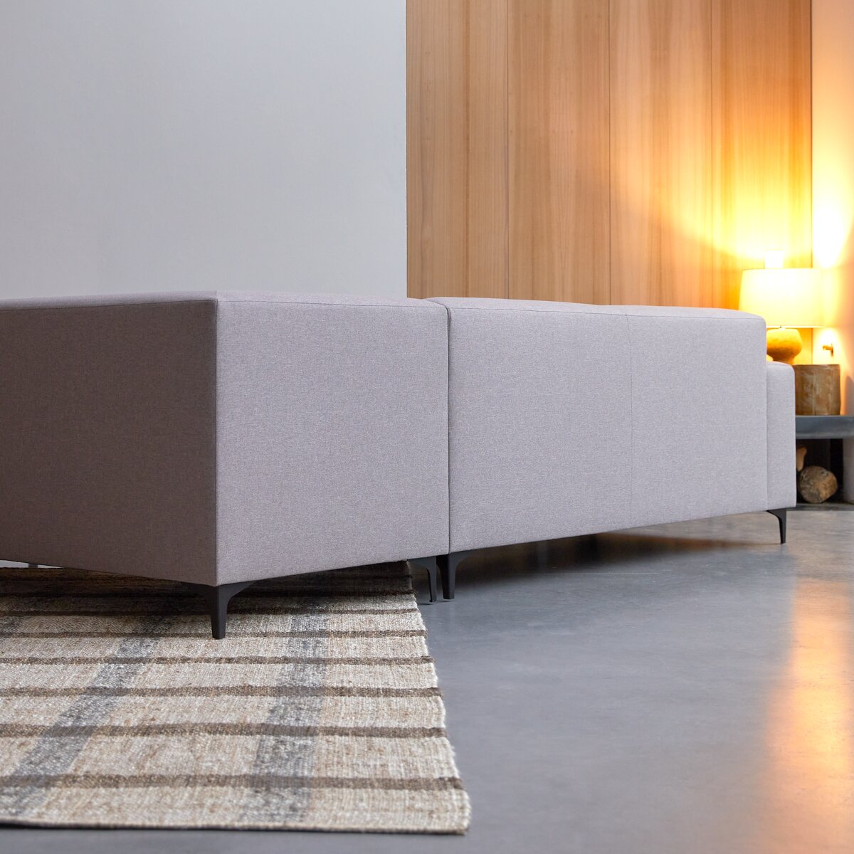 Lars - Ecksofa mit Eckelement rechts und grauem Stoffbezug 295 × 185 cm Lars - Ecksofa mit Eckelement rechts und grauem Stoffbezug 295 × 185 cm