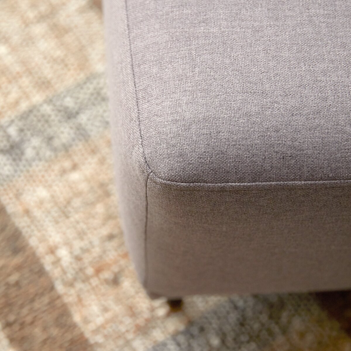 Reposapiés de tela color gris y metal - Sofás de salón - Tikamoon