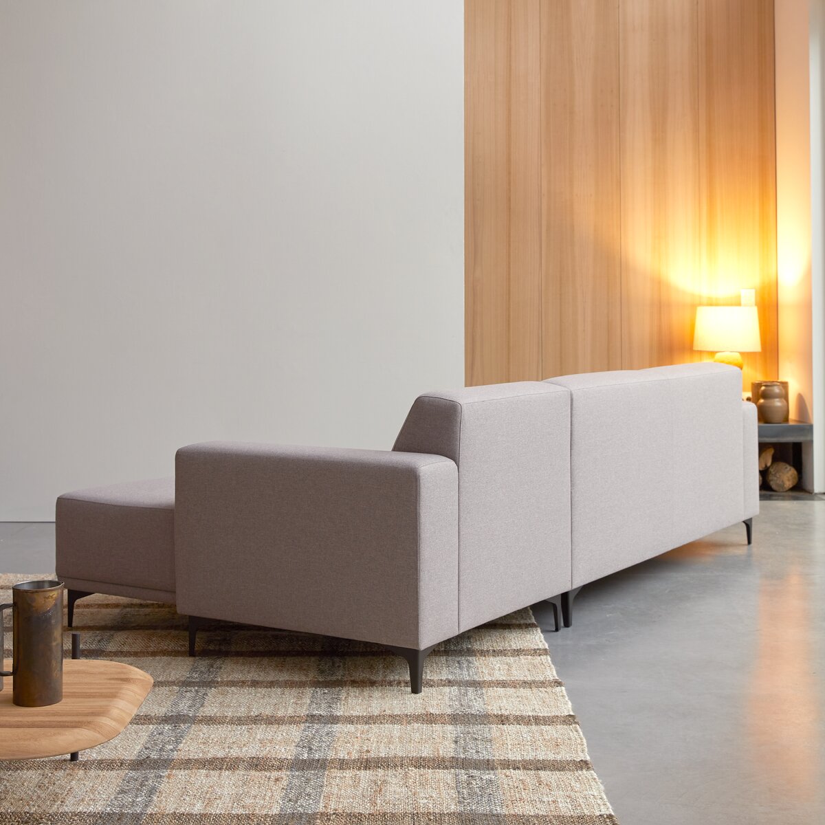 Lars - Ecksofa mit Eckelement rechts und grauem Stoffbezug 300 × 150 cm Lars - Ecksofa mit Eckelement rechts und grauem Stoffbezug 300 × 150 cm