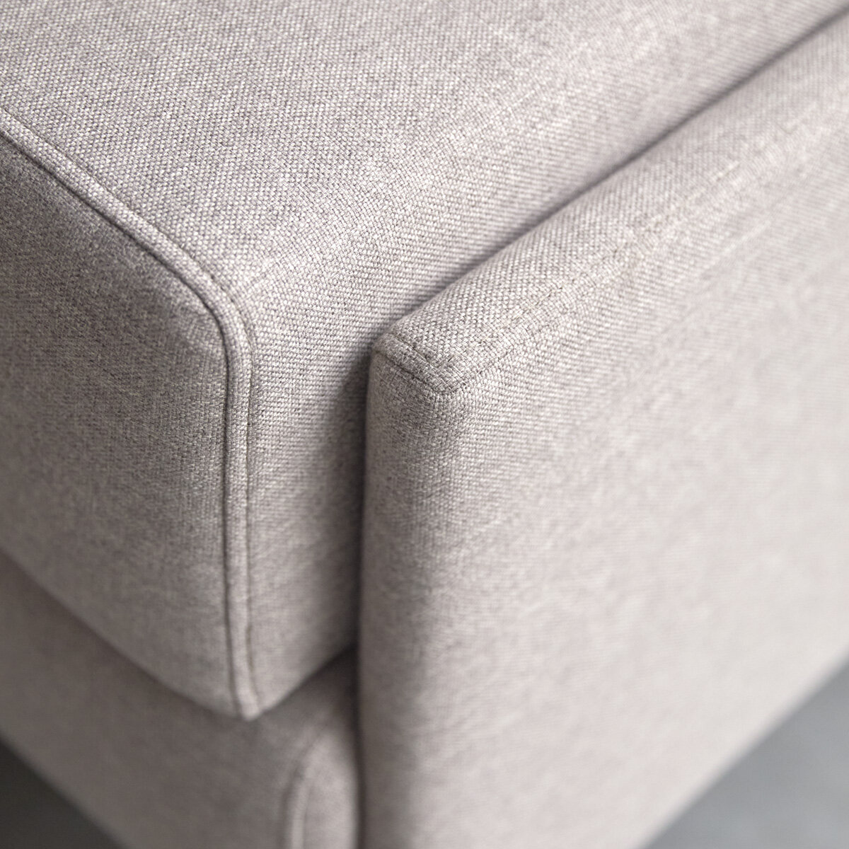 Finn - 3-Sitzer-Sofa mit grauem Stoffbezug Finn - 3-Sitzer-Sofa mit grauem Stoffbezug
