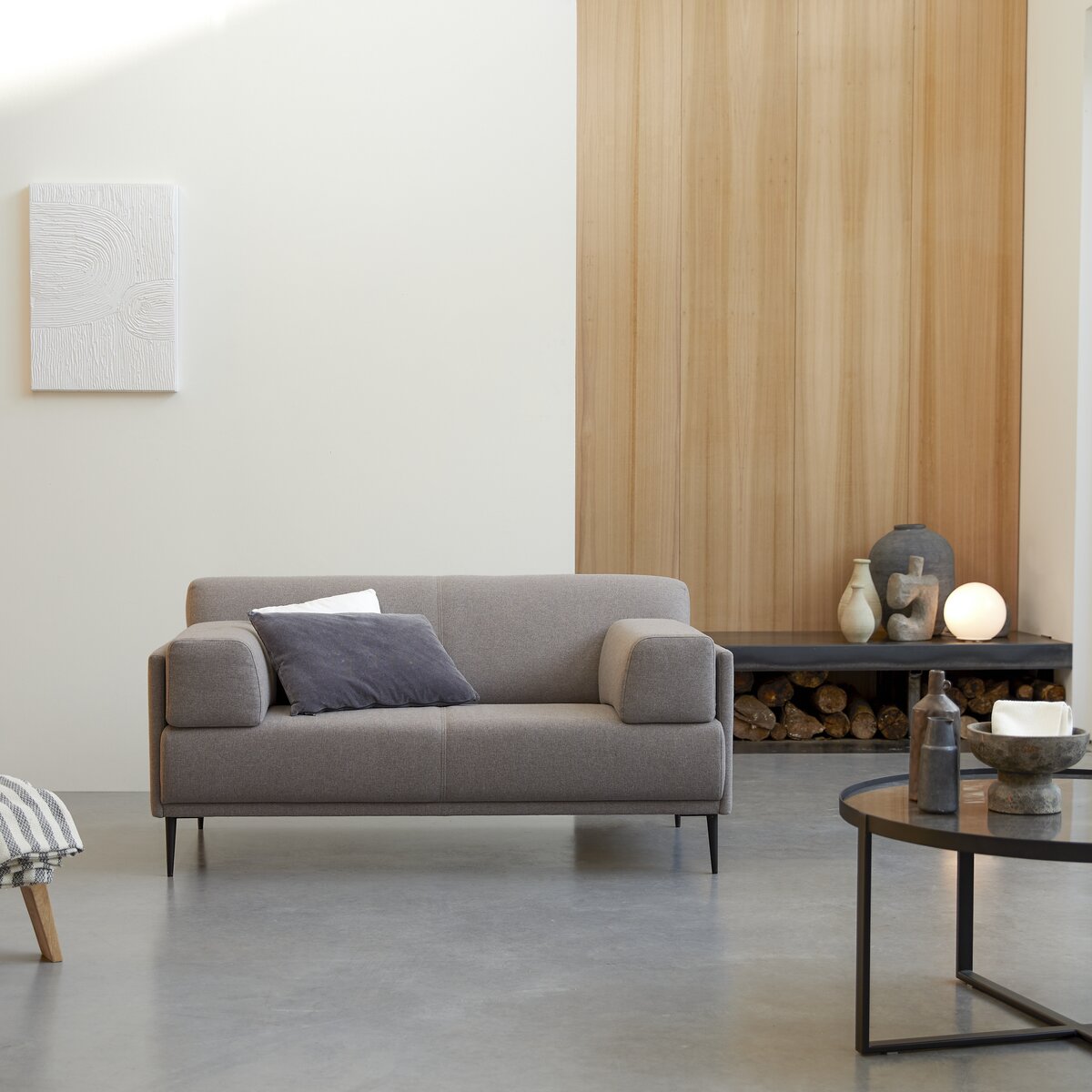Finn - Sofá de tela ﻿gris topo de 2-3 plazas