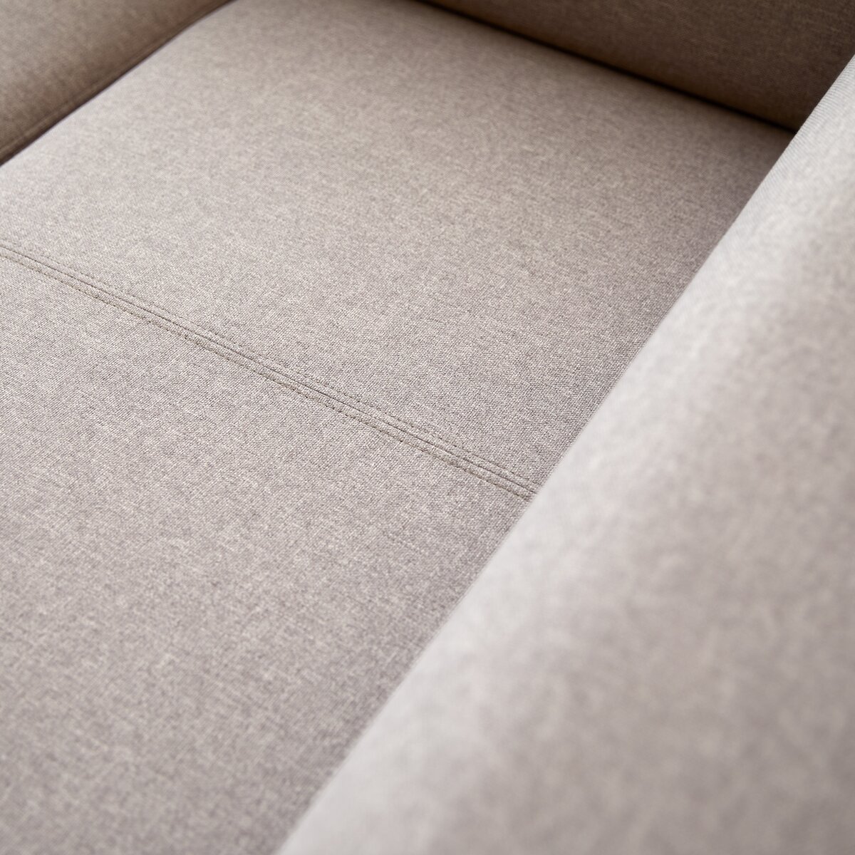 Finn - Ecksofa mit Eckelement rechts und grauem Stoffbezug 270 × 180 cm Finn - Ecksofa mit Eckelement rechts und grauem Stoffbezug 270 × 180 cm