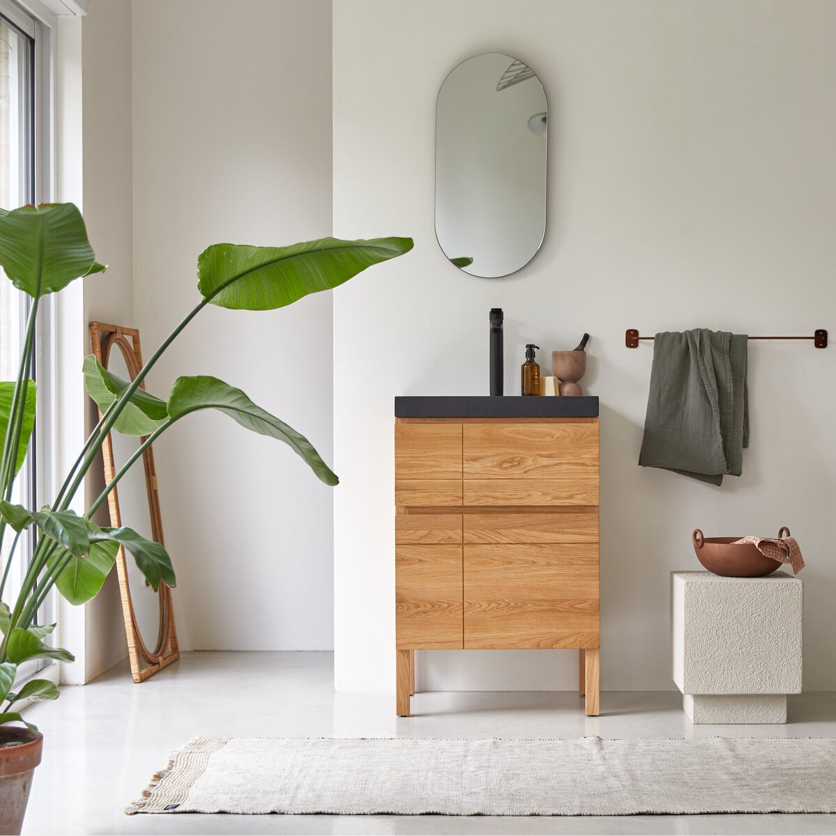 Easy - Badezimmermöbel aus massiver Eiche und Lavastein 60 cm