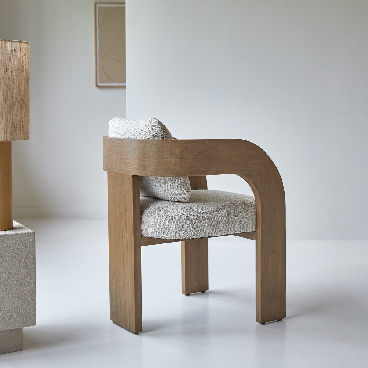 Boti - Chaise en mindi massif et tissu écru Boti - Chaise en mindi massif et tissu écru