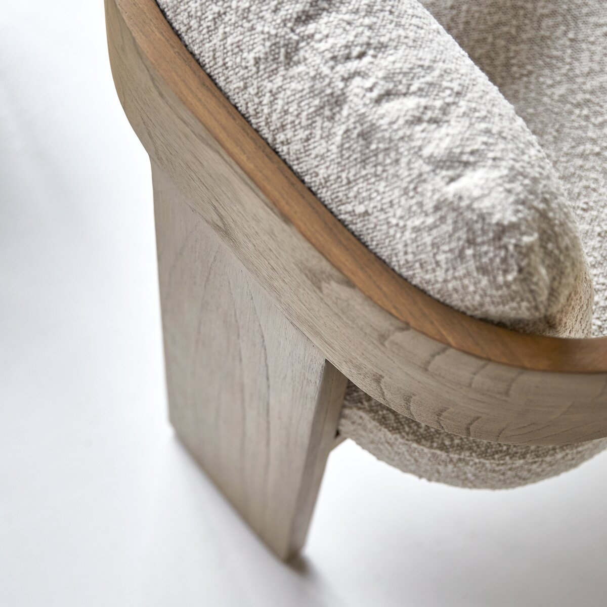 Boti - Chaise en mindi massif et tissu écru Boti - Chaise en mindi massif et tissu écru