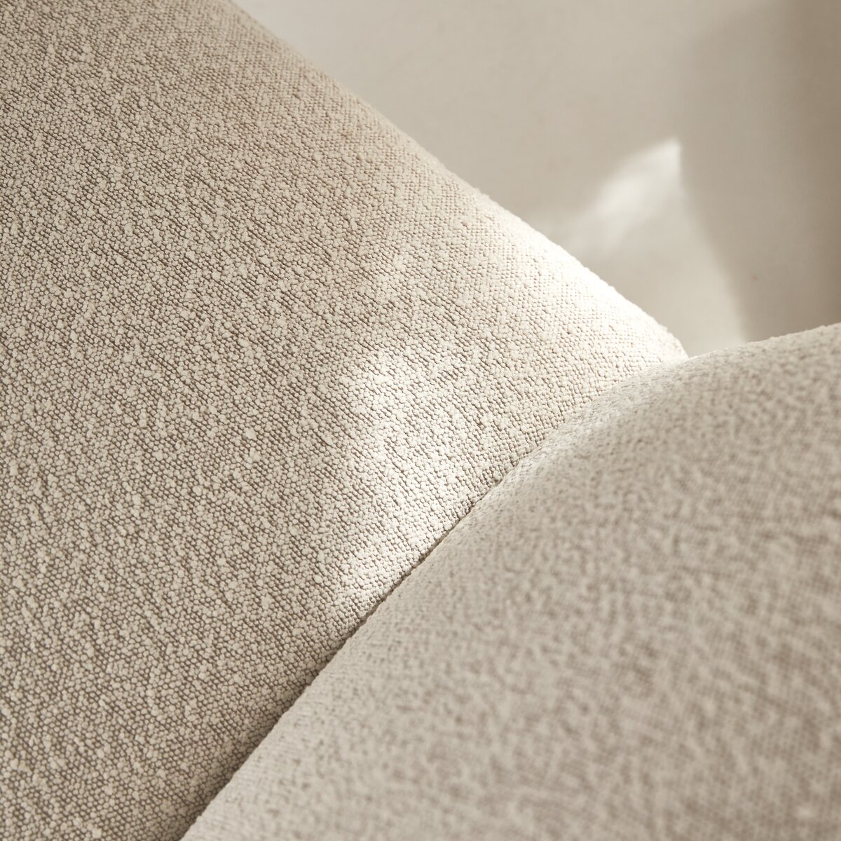 Folk - Fauteuil en mindi massif et tissu écru Folk - Fauteuil en mindi massif et tissu écru