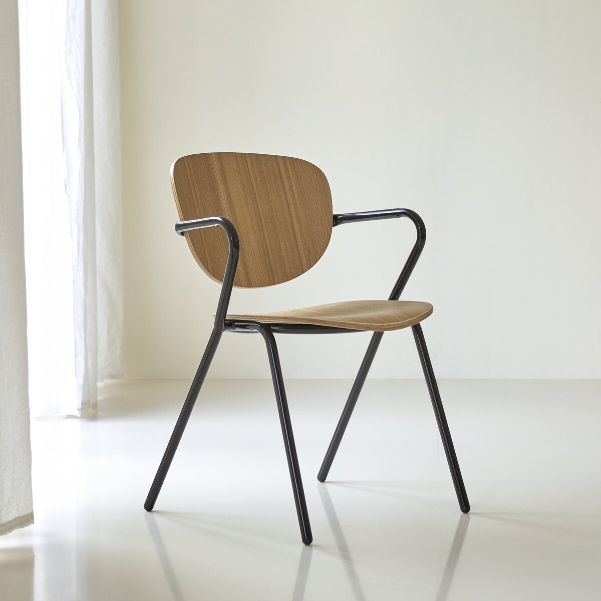 Ada - Chaise en frêne et métal Ada - Chaise en frêne et métal