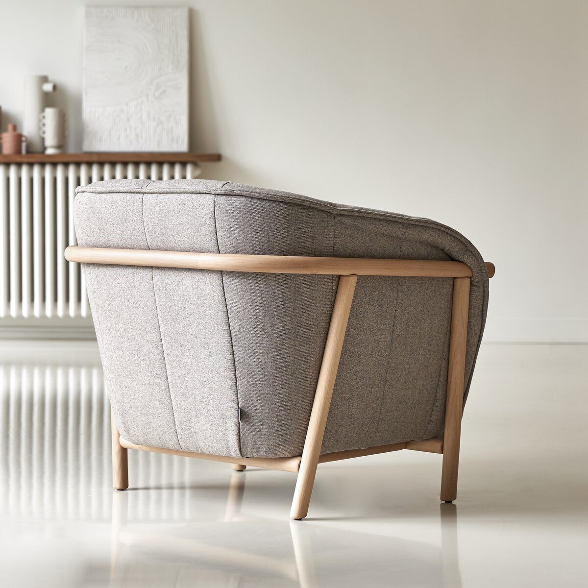Yas - Fauteuil en chêne massif et tissu gris Yas - Fauteuil en chêne massif et tissu gris