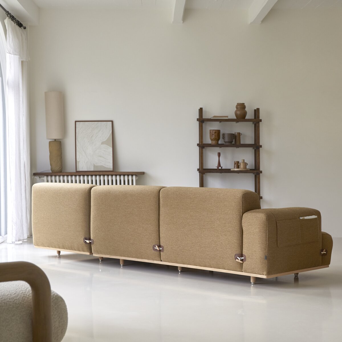 Duffle - Divano angolare destro in tessuto marrone e rovere 295 x 170 cm Duffle - Divano angolare destro in tessuto marrone e rovere 295 x 170 cm