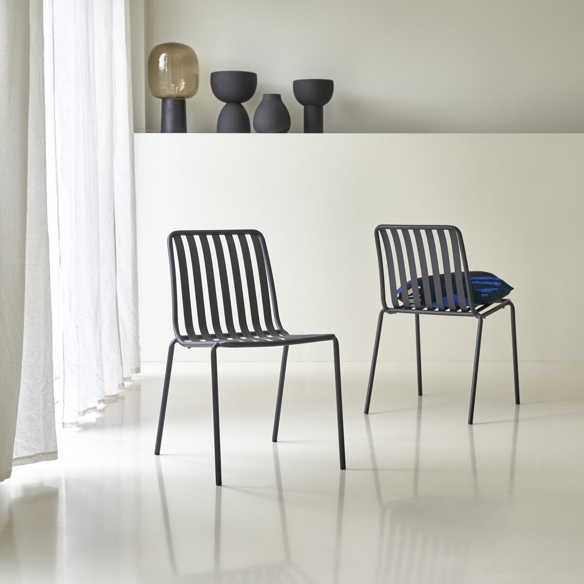 Breton black store metal chair