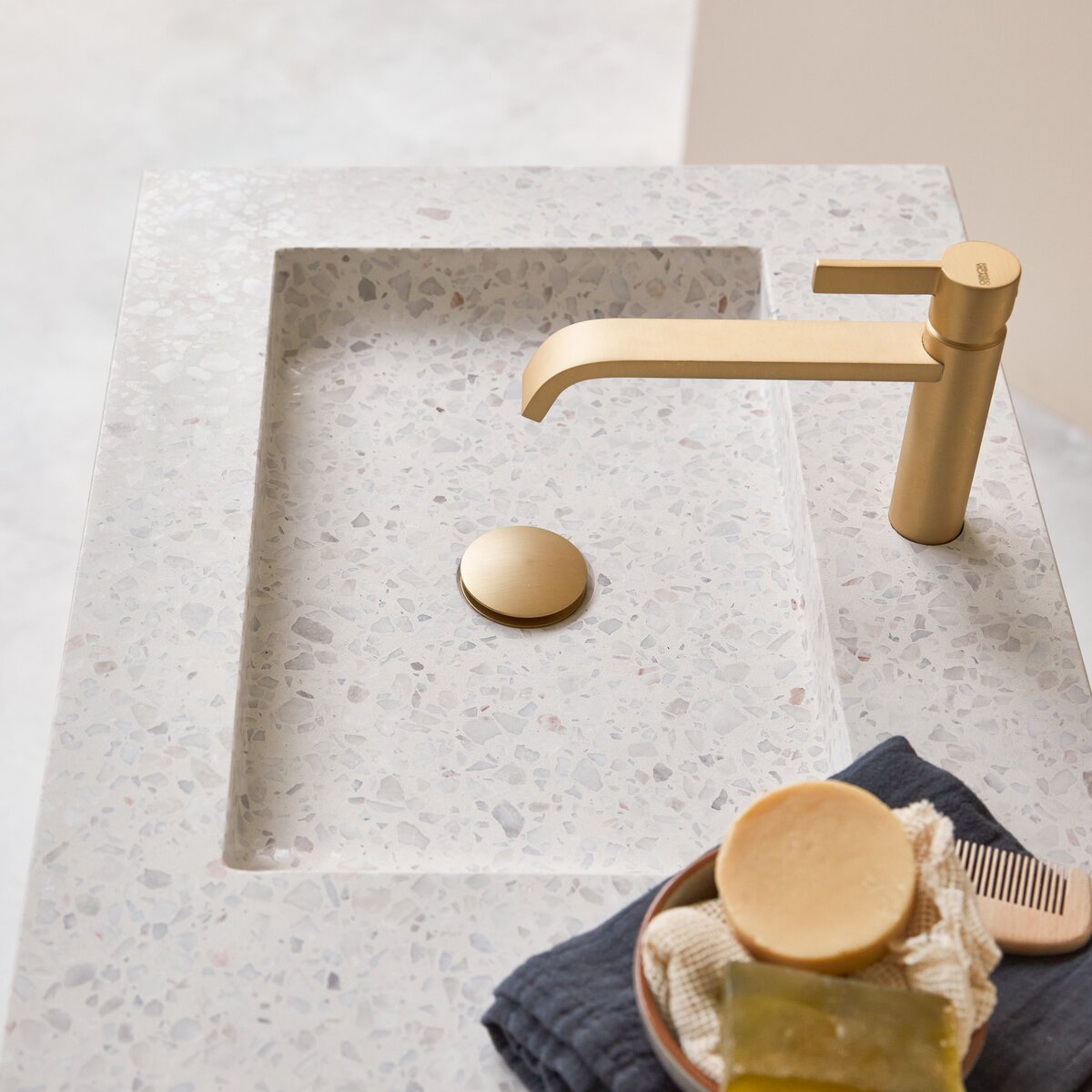 Mobile in palissandro massello e terrazzo premium Moon 120 cm - Bagno -  Tikamoon