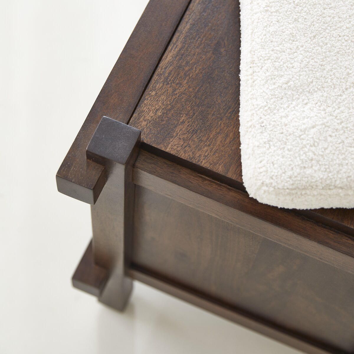 Arko - Mueble zapatero de madera maciza de mango Arko - Mueble zapatero de madera maciza de mango