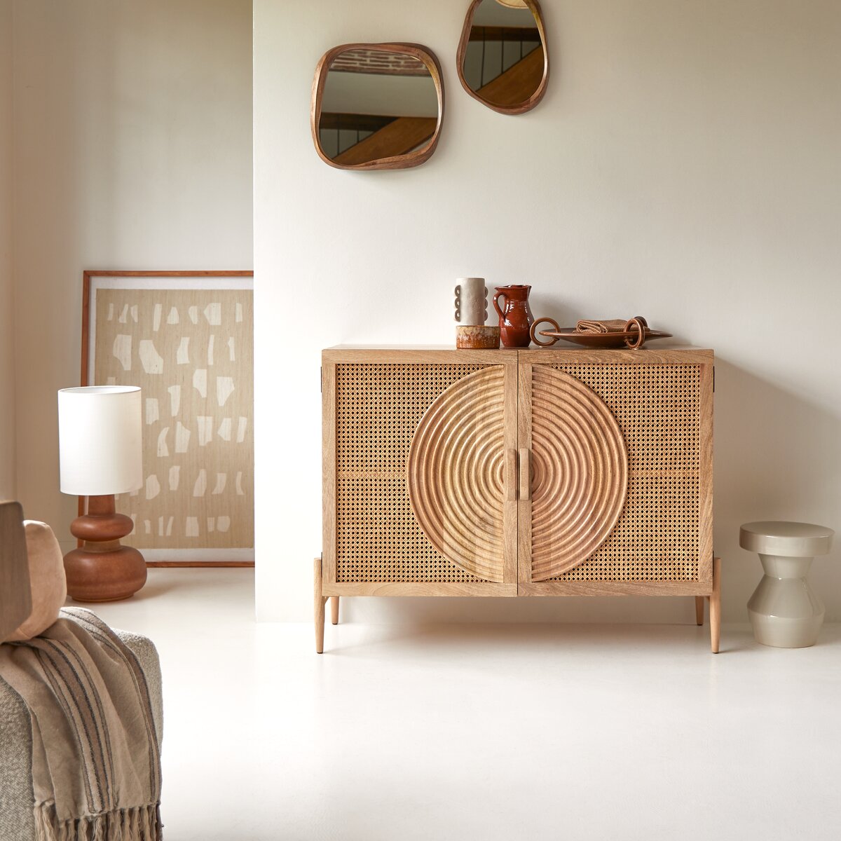 Sculptural - Tavolino lato divano in ceramica, beige Sculptural - Tavolino lato divano in ceramica, beige