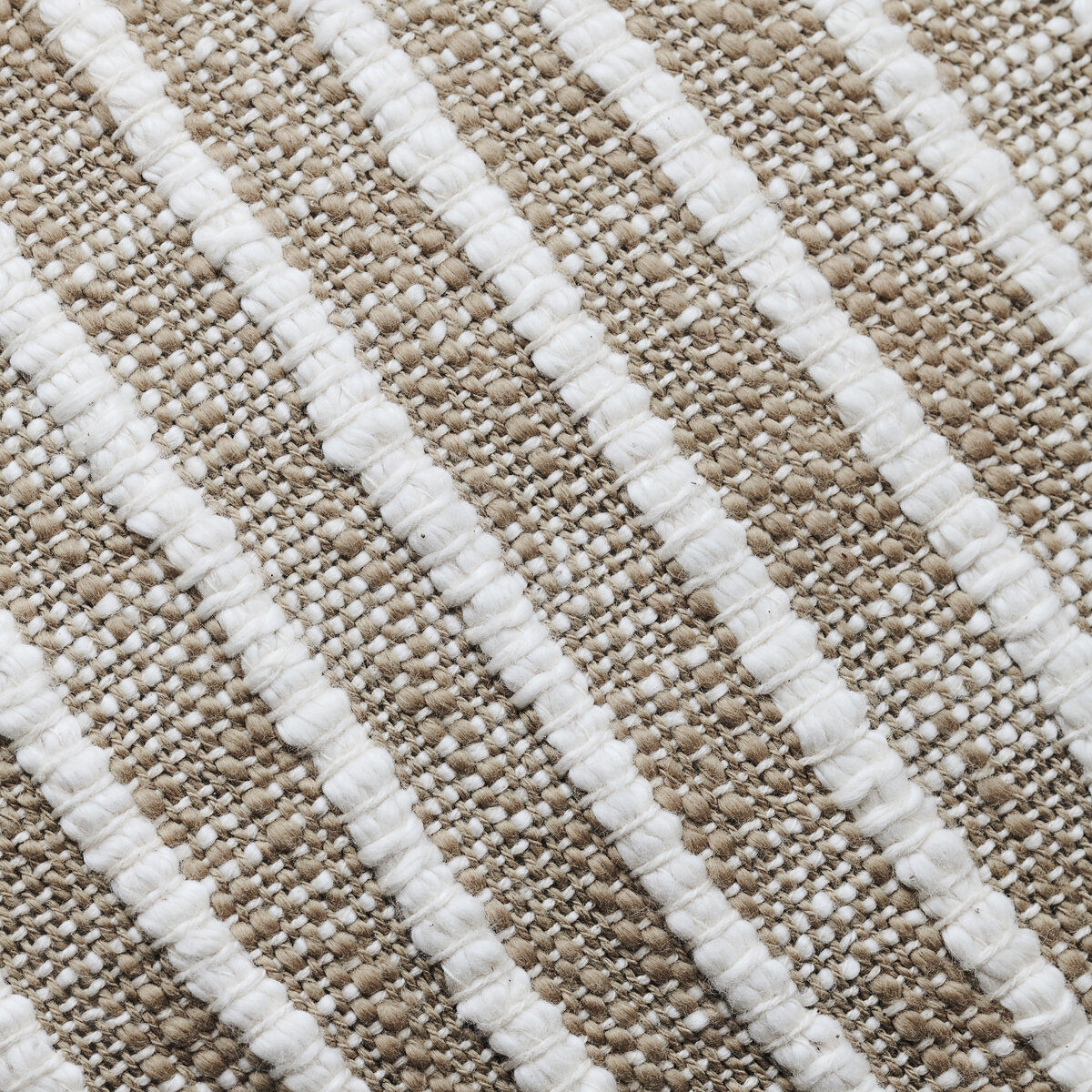 Yarn - Housse de coussin en coton 50x50 cm, light brown Yarn - Housse de coussin en coton 50x50 cm, light brown