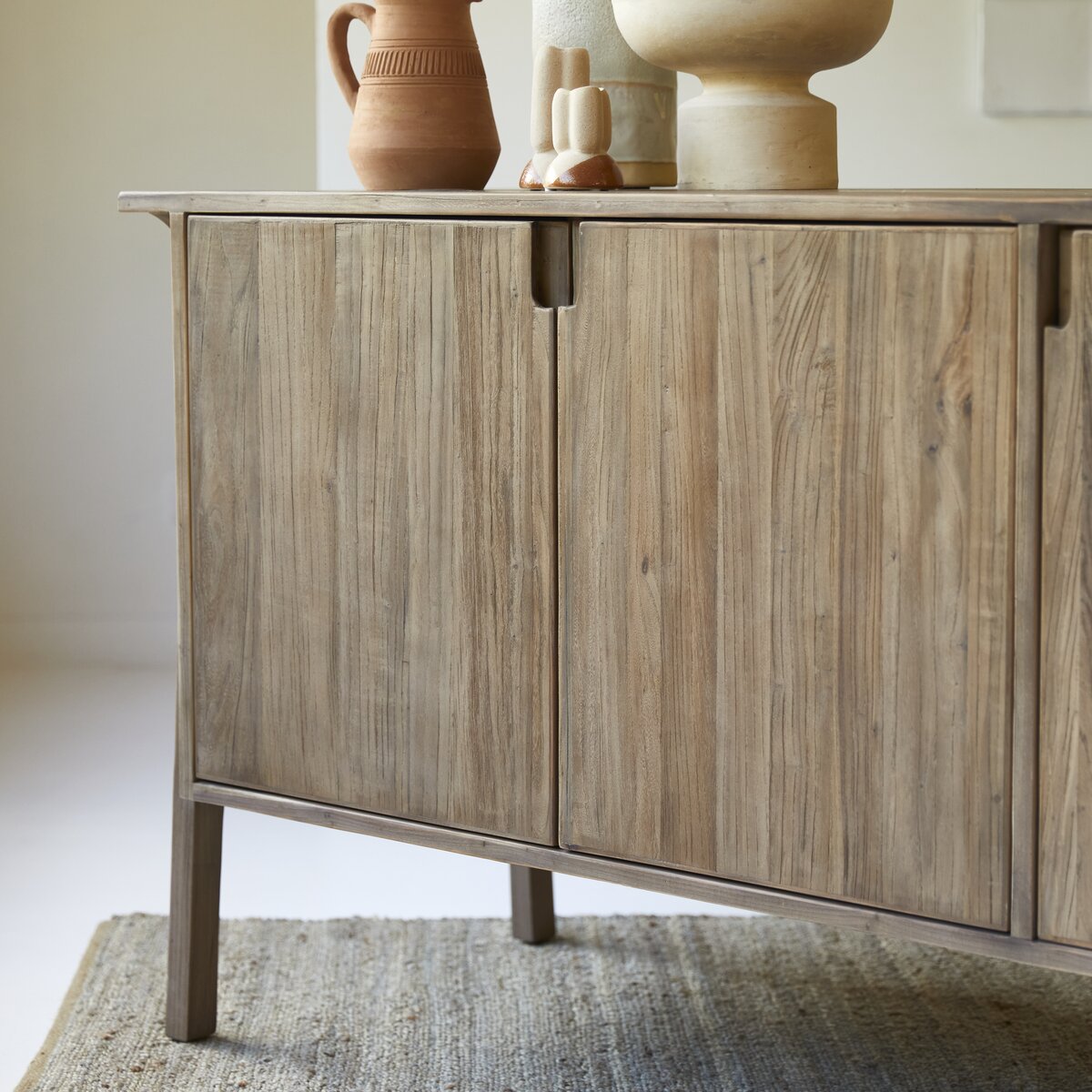 Hazel - Buffet en pin et orme massifs recyclés 155 cm Hazel - Buffet en pin et orme massifs recyclés 155 cm