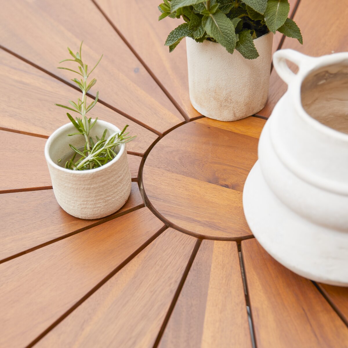 Table en Bois Ronde 8 Pers.