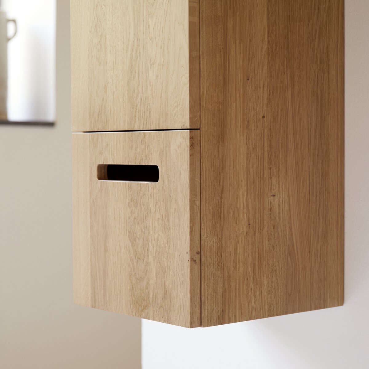 Line - Solid oak tall cabinet Line - Solid oak tall cabinet