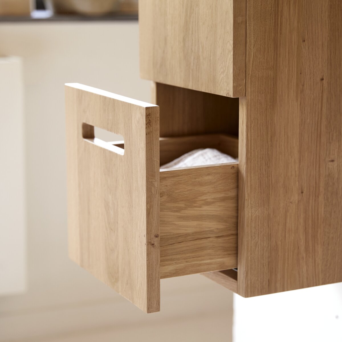 Line - Solid oak tall cabinet Line - Solid oak tall cabinet
