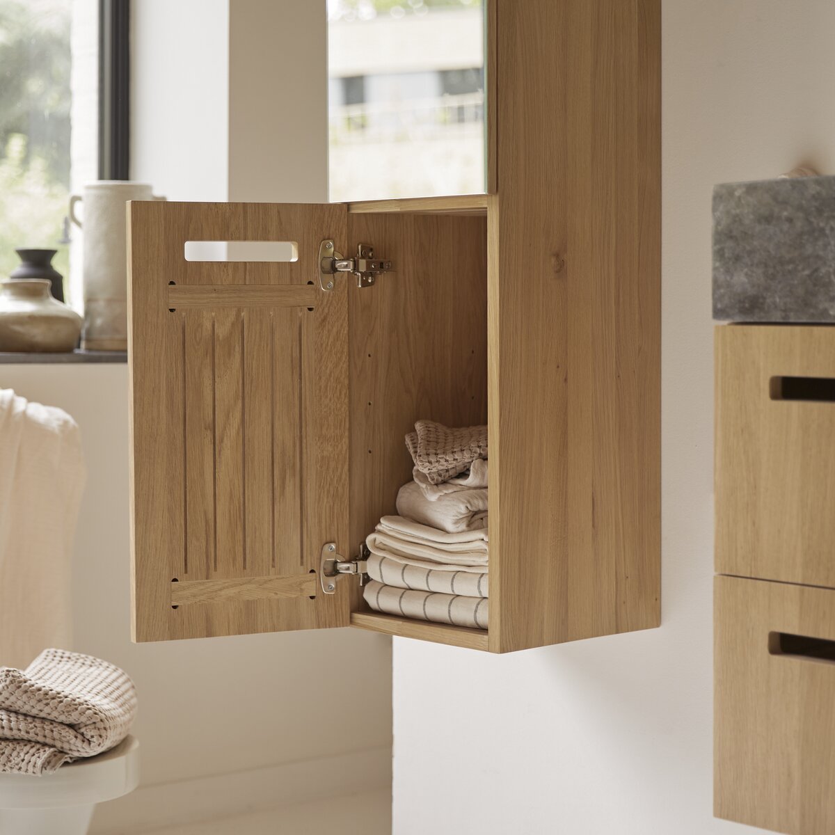 Line - Solid oak tall cabinet with mirror Line - Solid oak tall cabinet with mirror