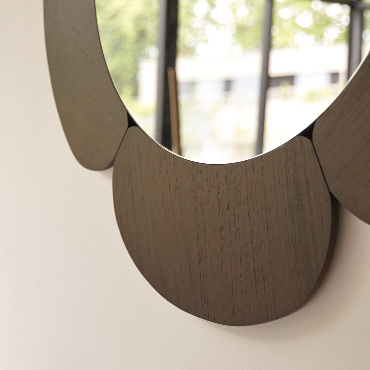 Sara - Dark mindi wood mirror 110x110 cm Sara - Dark mindi wood mirror 110x110 cm