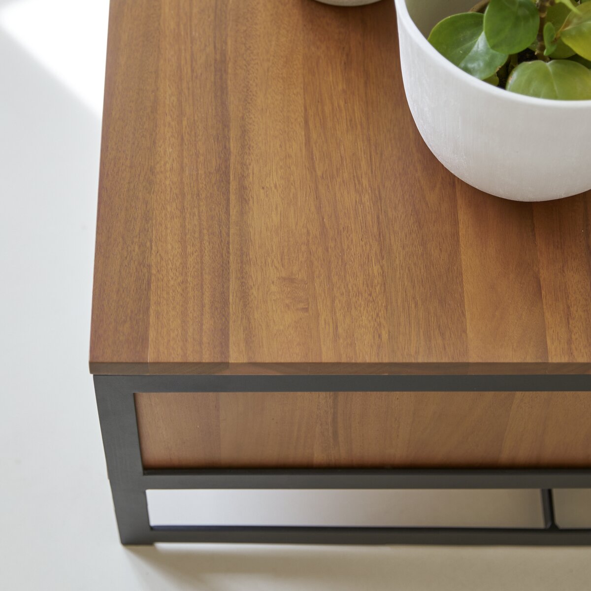 Urban - Solid acacia coffee table with storage Urban - Solid acacia coffee table with storage