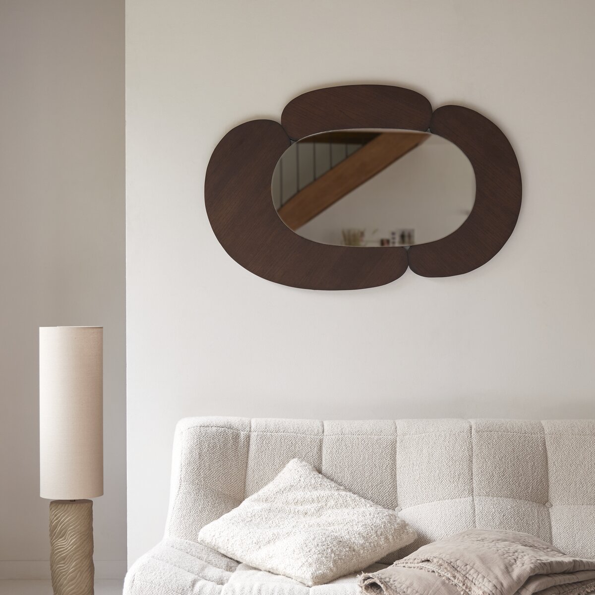 Eda - Oval mirror in dark mindi wood 75x115 cm Eda - Oval mirror in dark mindi wood 75x115 cm