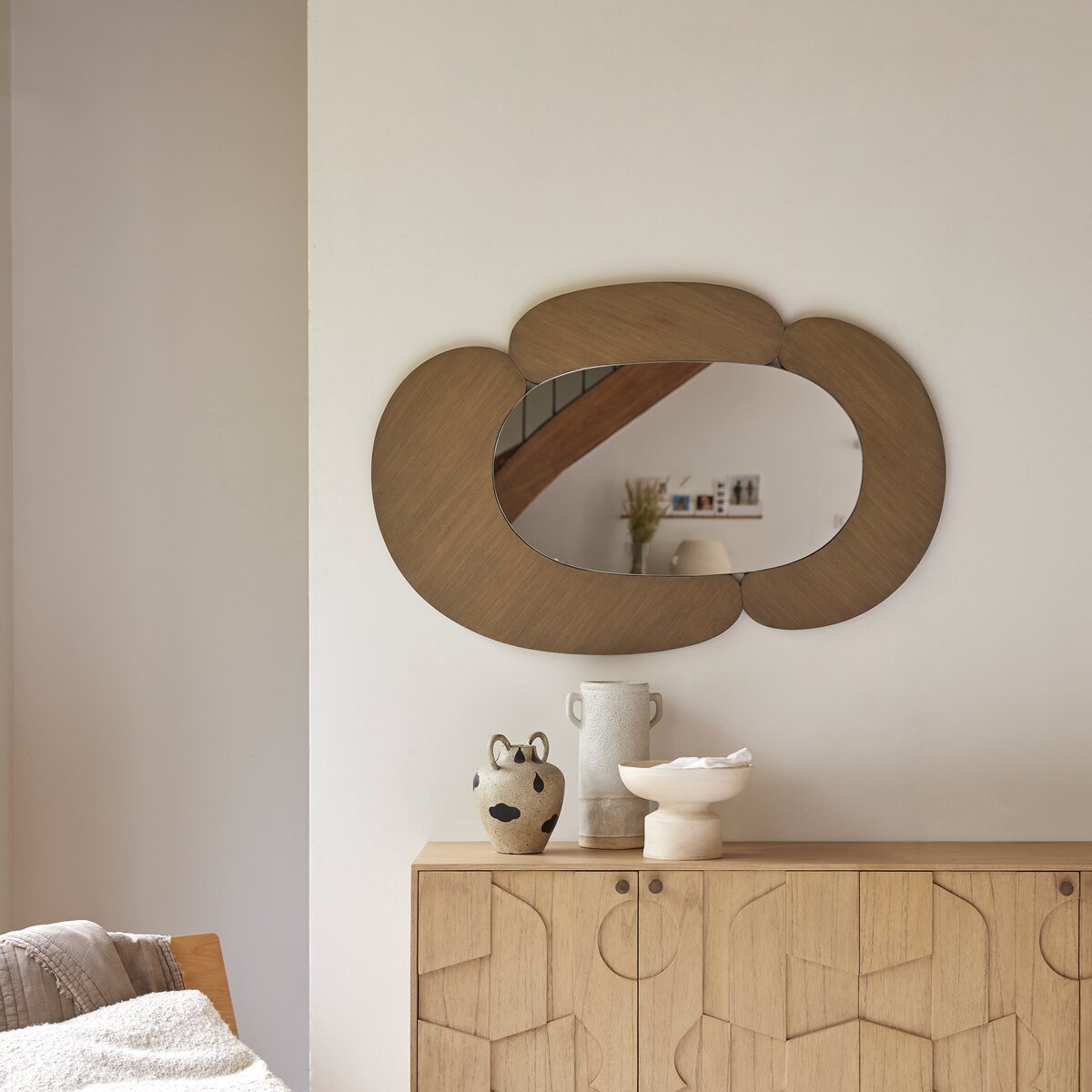 Eda - Oval mirror in light mindi wood 75x115 cm Eda - Oval mirror in light mindi wood 75x115 cm