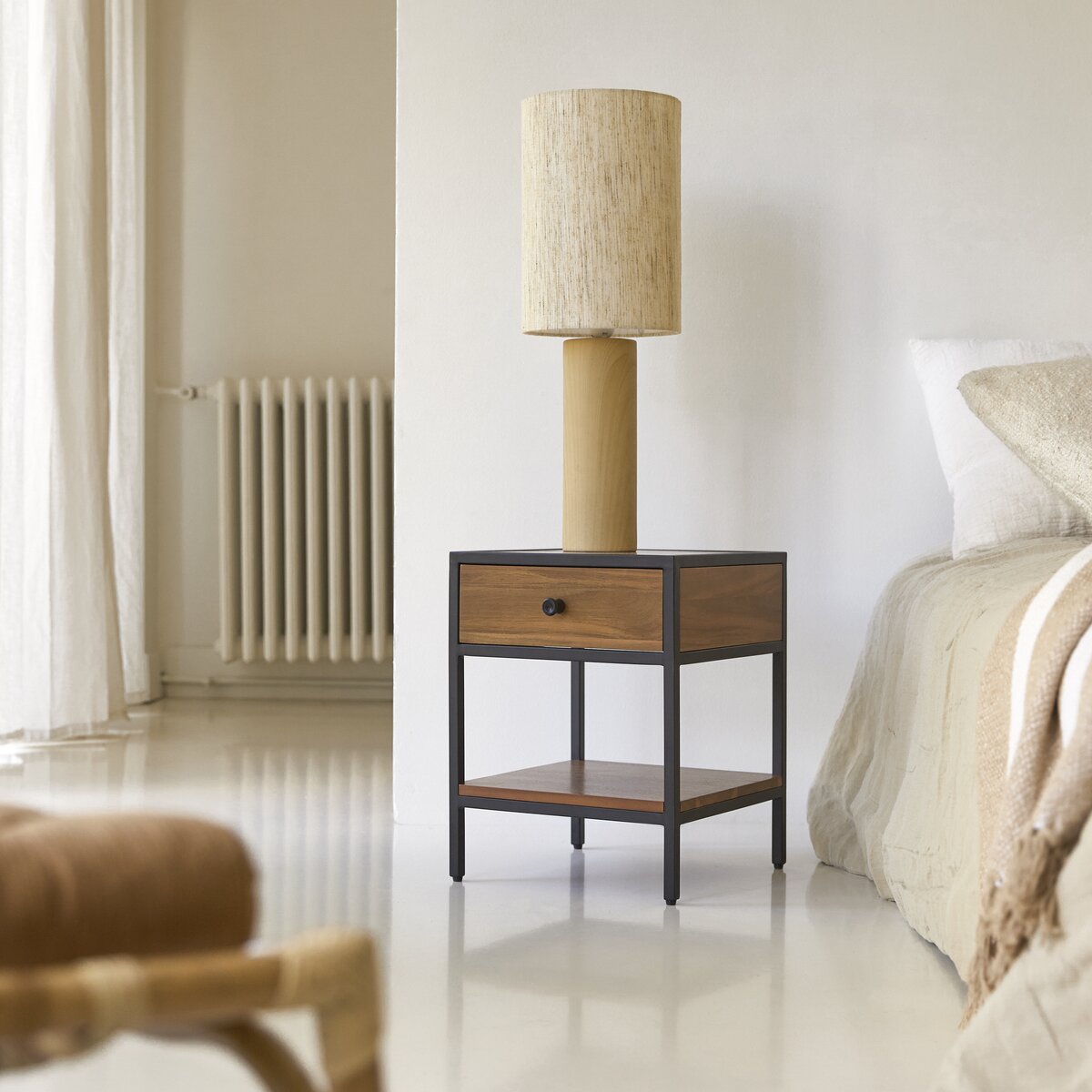 Agra - Solid acacia and metal bedside table