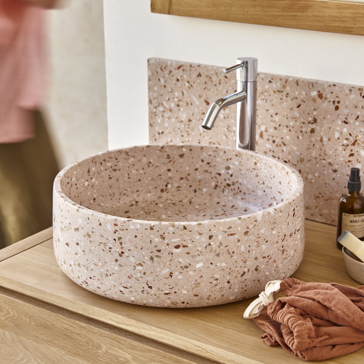 Milos - Round Pink premium terrazzo washbasin Milos - Round Pink premium terrazzo washbasin