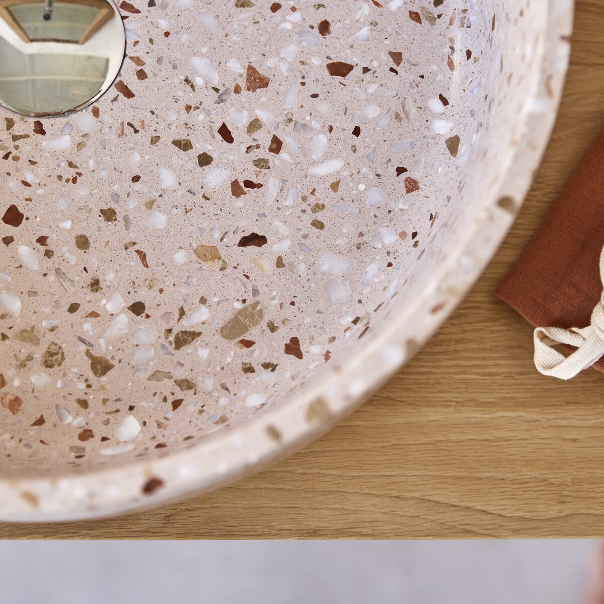 Milos - Round Pink premium terrazzo washbasin Milos - Round Pink premium terrazzo washbasin