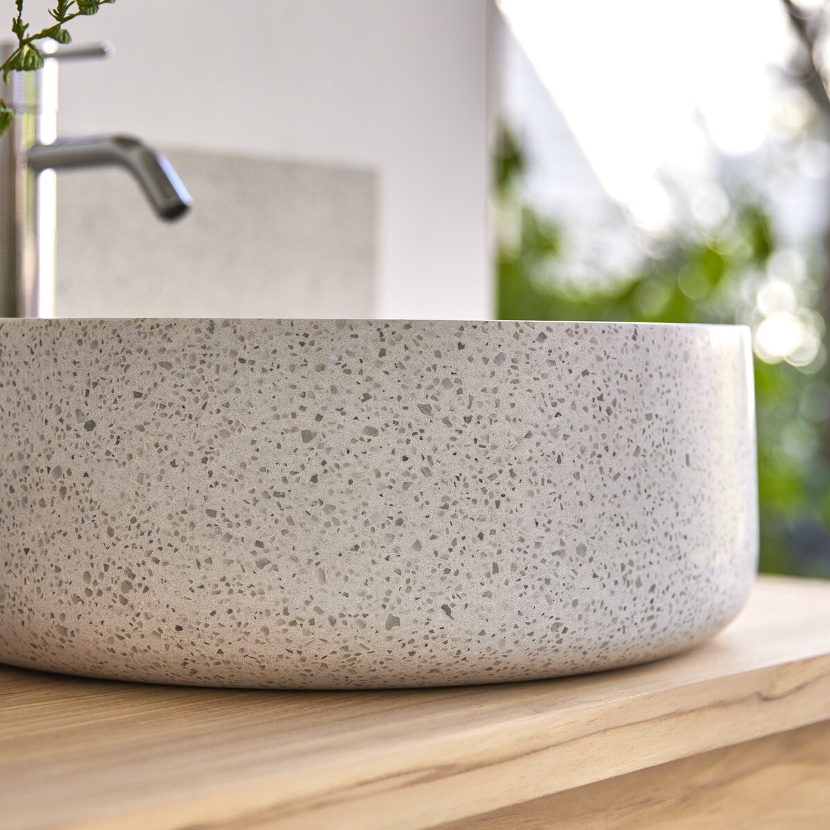 Milos - Round white premium terrazzo washbasin Milos - Round white premium terrazzo washbasin