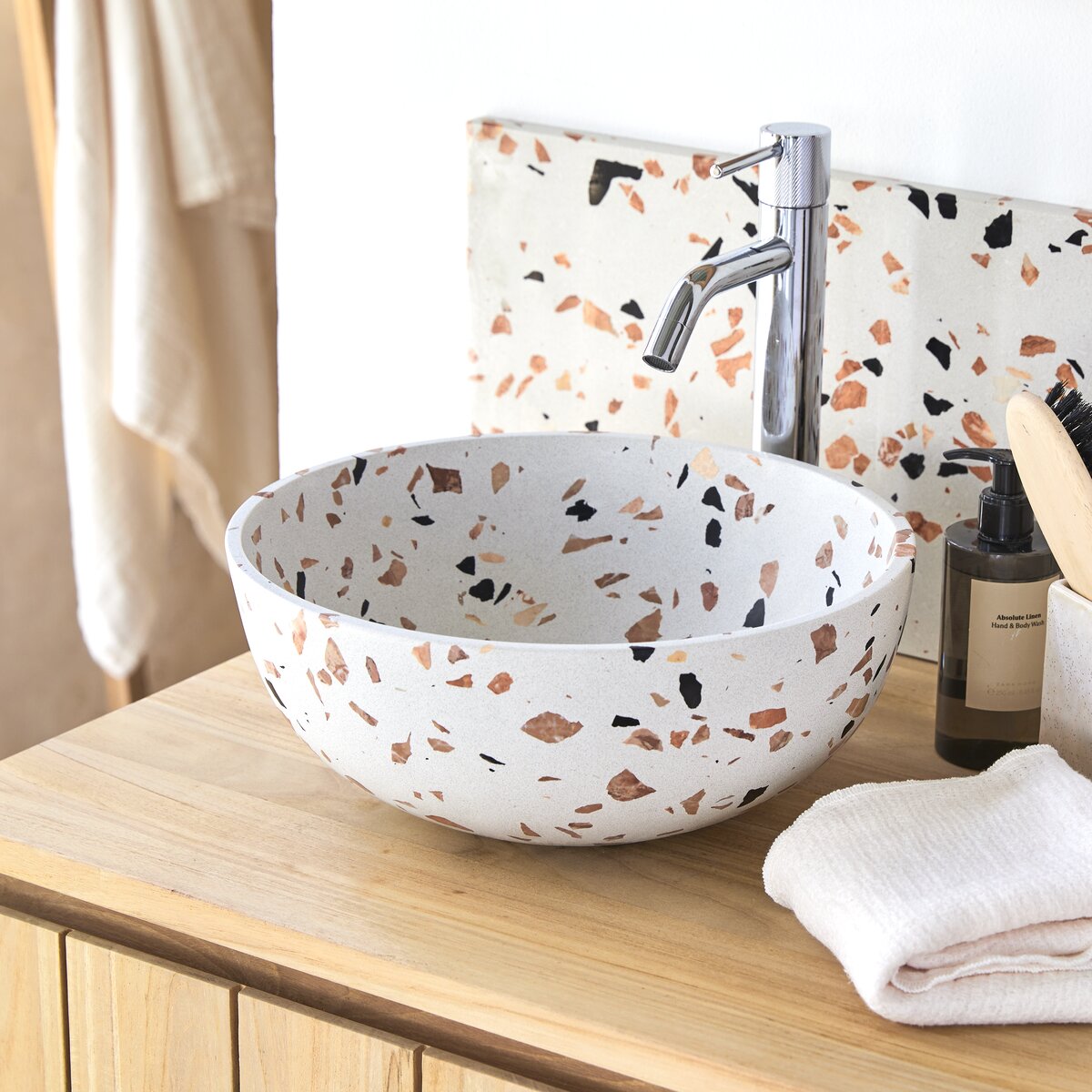 Elea - Round Brown premium terrazzo washbasin Elea - Round Brown premium terrazzo washbasin