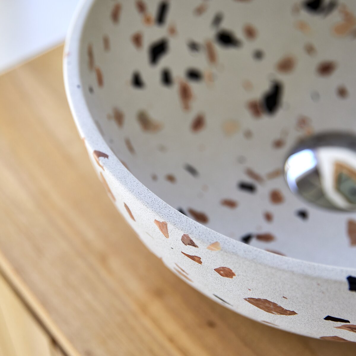 Elea - Round Brown premium terrazzo washbasin Elea - Round Brown premium terrazzo washbasin