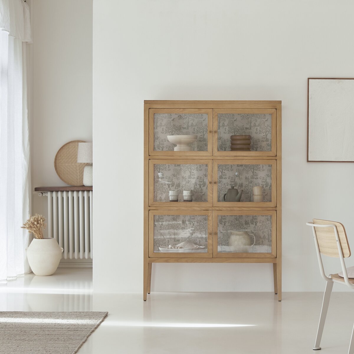 Tana - Oak Display cabinet