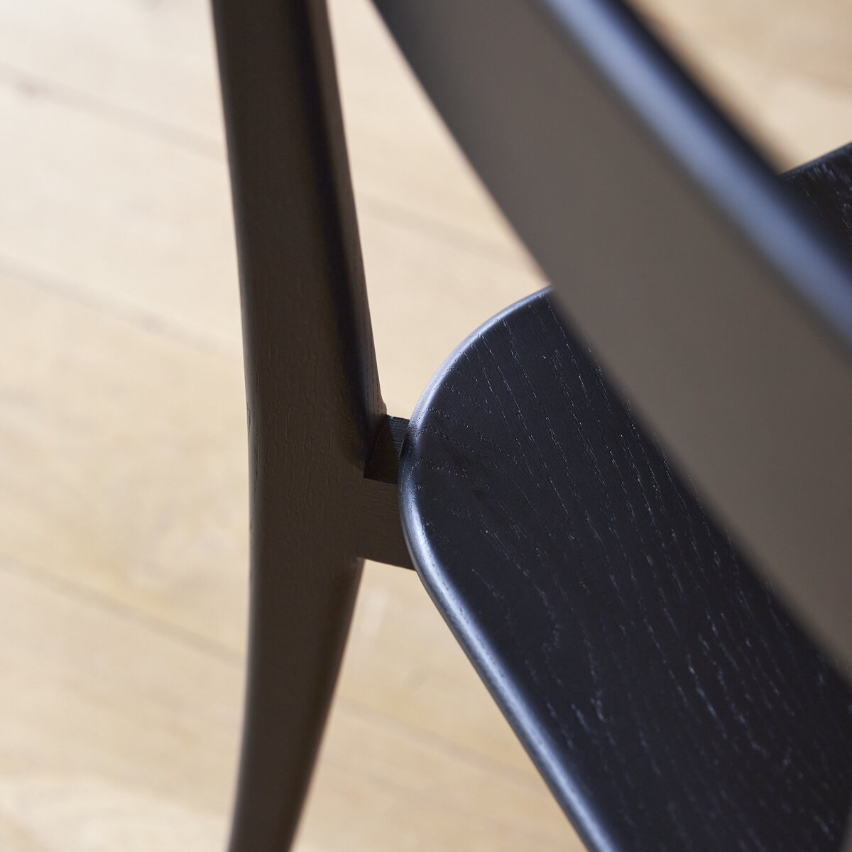 Abel - Set of 2 black solid oak chairs Abel - Set of 2 black solid oak chairs