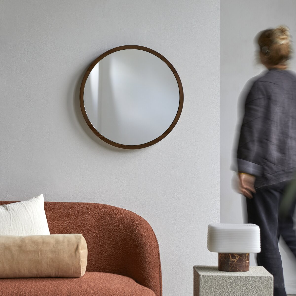East - Round solid teak mirror 55x55 cm East - Round solid teak mirror 55x55 cm