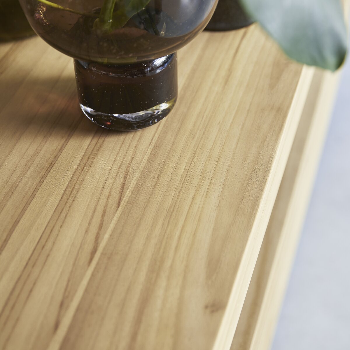 Anoa - TV Schrank aus massivem Teakholz 140 cm Anoa - TV Schrank aus massivem Teakholz 140 cm
