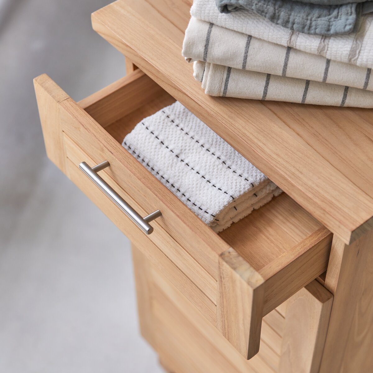 Modular teak bathroom set Bathroom storage column range Tikamoon