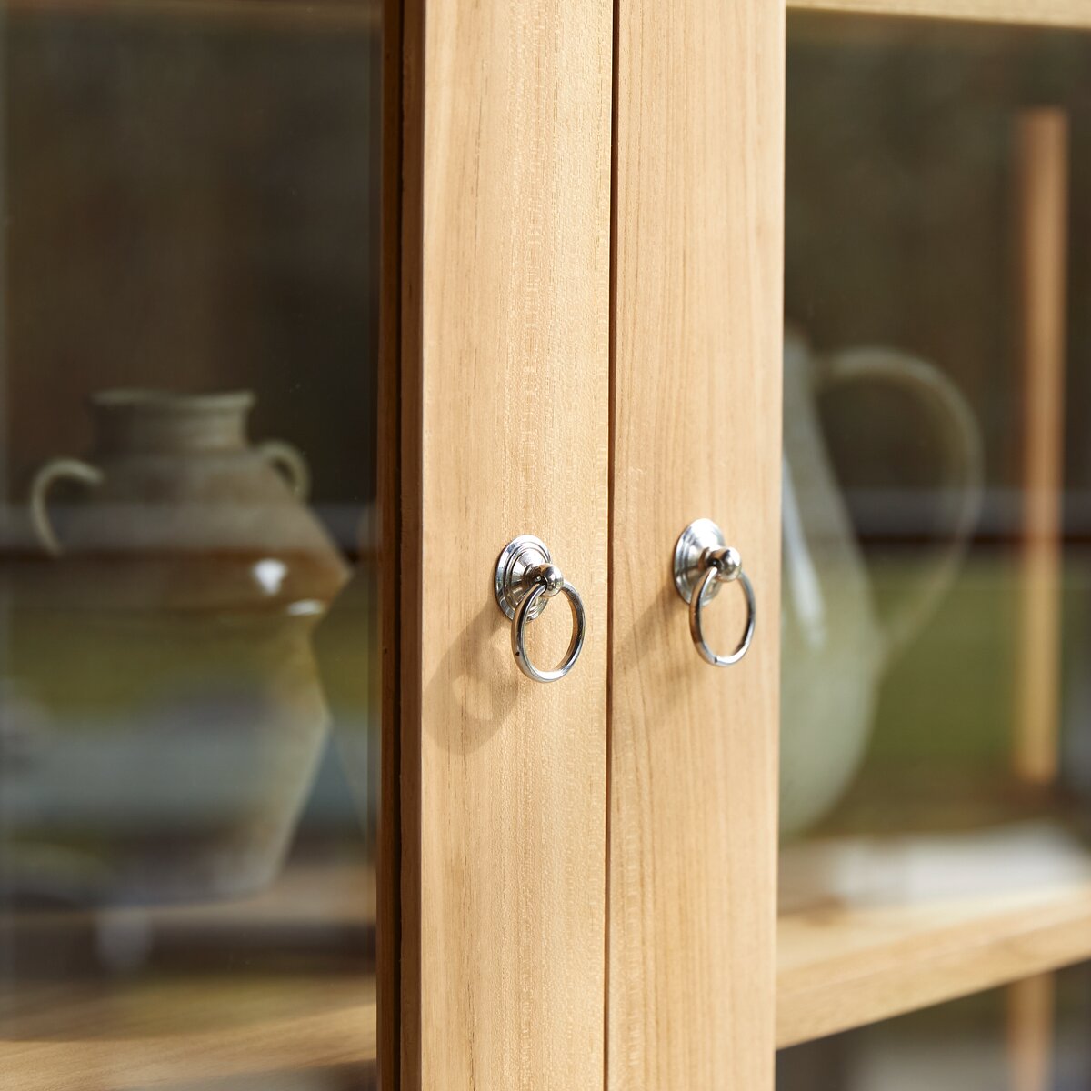 Eden - Geschirrschrank aus massivem Teakholz Eden - Geschirrschrank aus massivem Teakholz